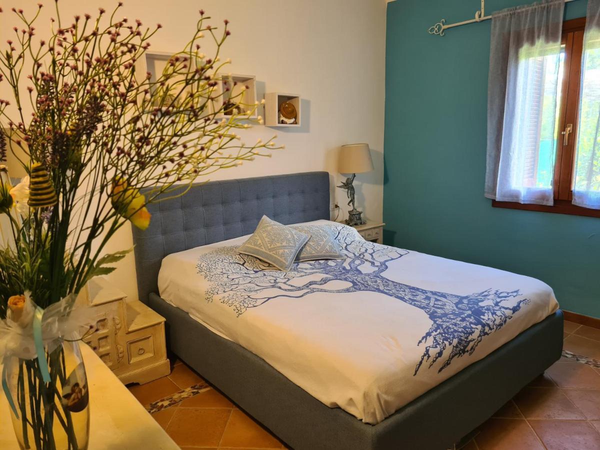 Villa Paola San Teodoro Con Piscina Privata Lu Lioni Exteriör bild