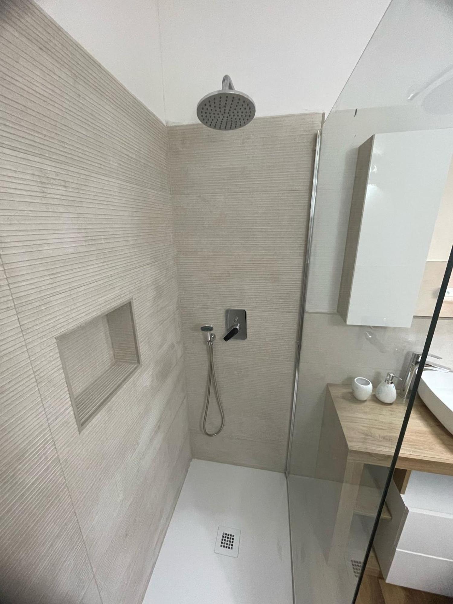 Villa Paola San Teodoro Con Piscina Privata Lu Lioni Exteriör bild