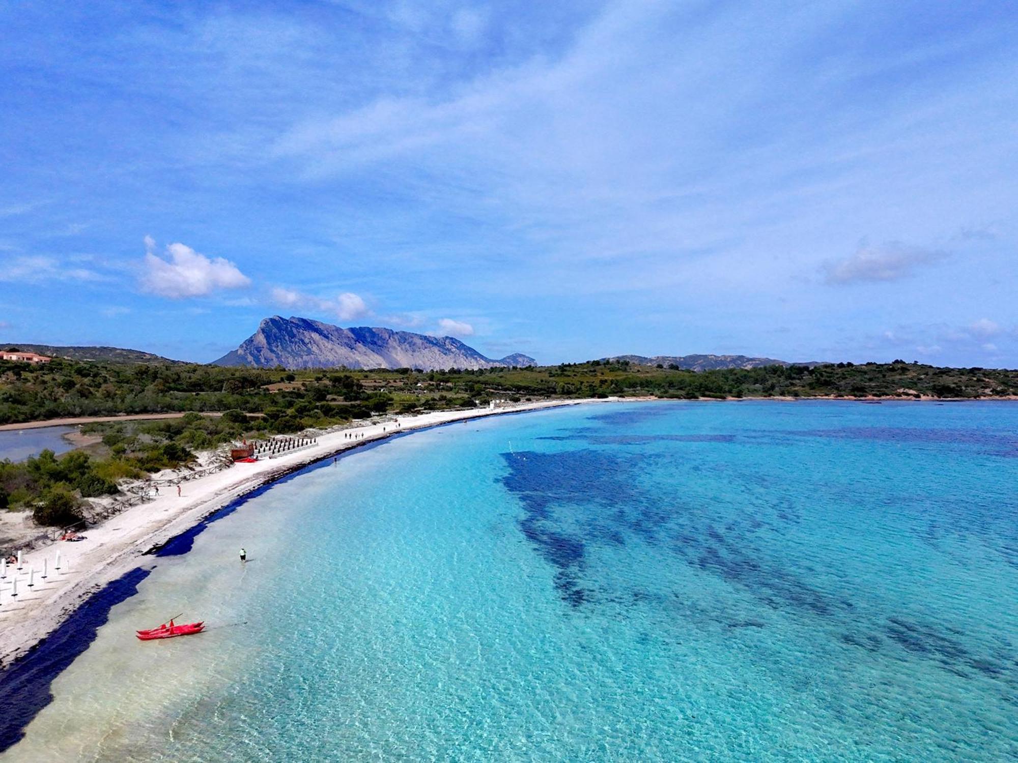 Villa Paola San Teodoro Con Piscina Privata Lu Lioni Exteriör bild