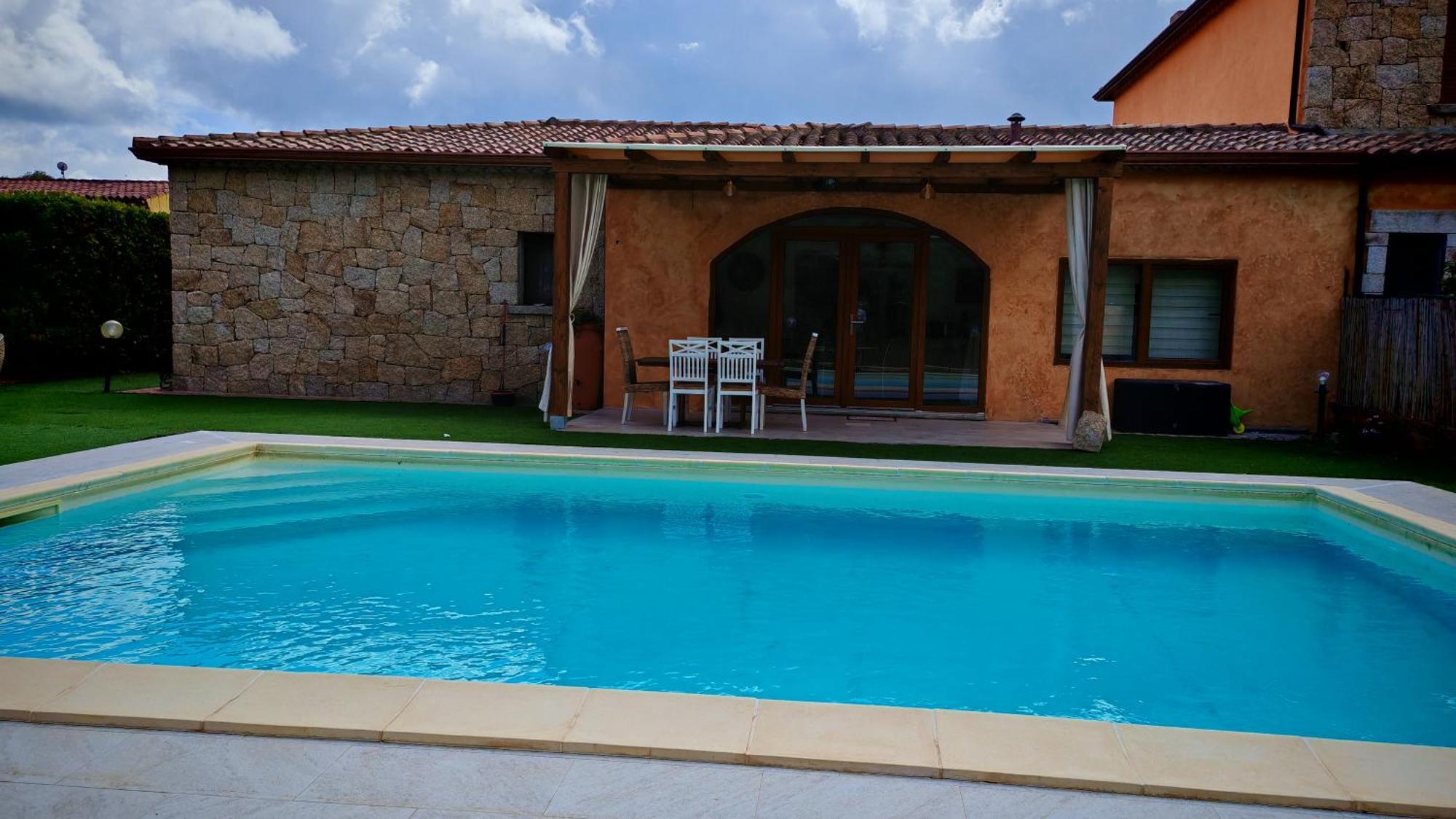 Villa Paola San Teodoro Con Piscina Privata Lu Lioni Exteriör bild